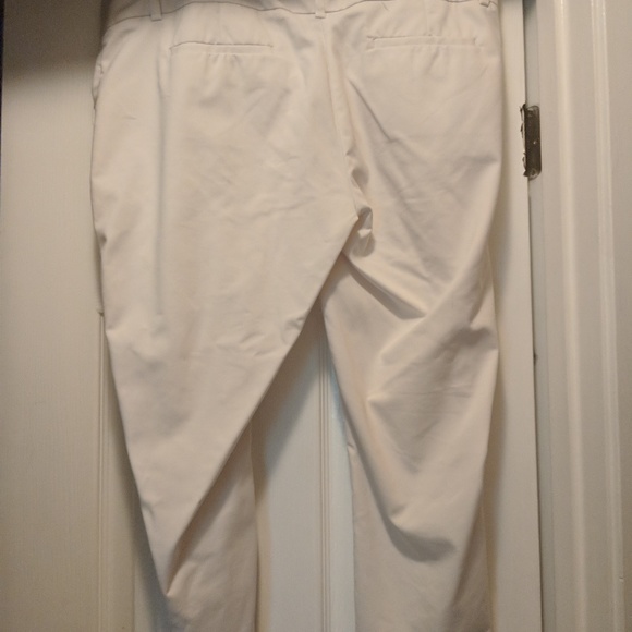 Capris - Picture 4 of 4